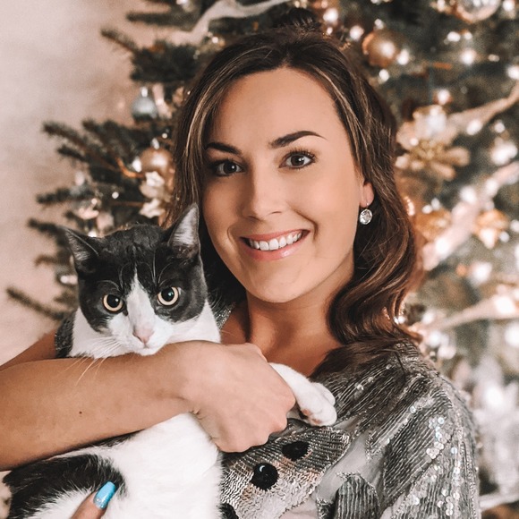 Meet your Posher, Leanne - Picture 1 of 1